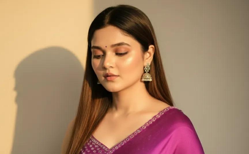 My First Crossdressing Experience: Finding Myself Ffeatured